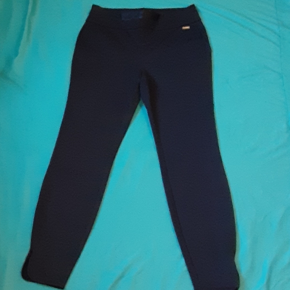 TAHARI  BLACK  PULL ON PANTS, FAUX LEATHER PIPING, SMALL PETITE - Picture 1 of 10